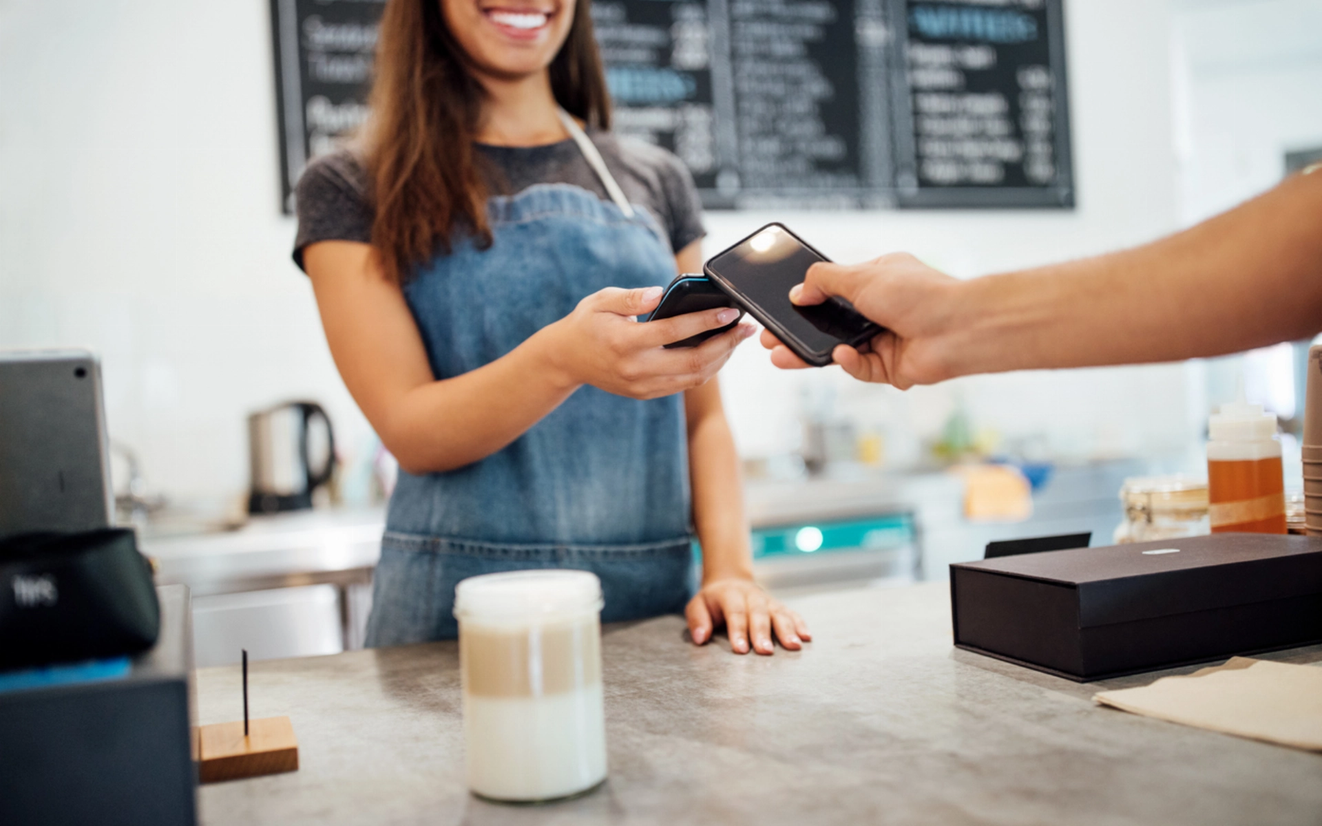 Prozessautomatisierung in der Gastronomie: Effizienzsteigerung durch KI